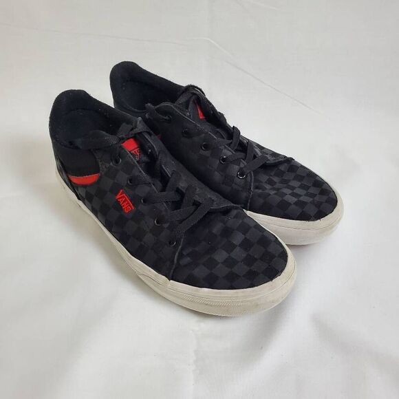 Vans Black Checkerboard Skate Shoes Youth 6.5 / Women’s 8 Black Red Low Top Snea - Picture 1 of 10